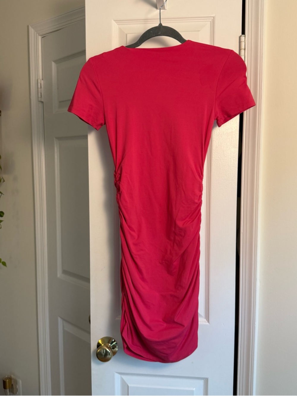 Aritzia Babaton Contour Ruched Mini Dress Pink Short Sleeve Fuscia - Size Small - Picture 8 of 11
